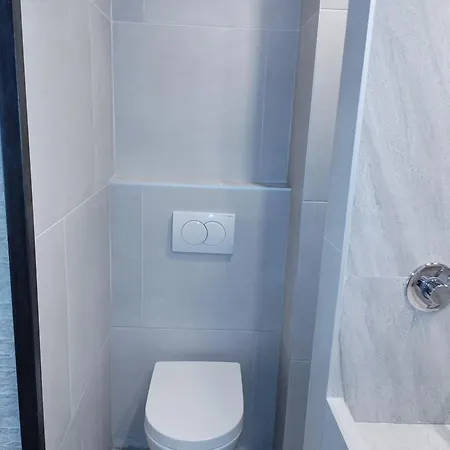 Apartman Seafront With Sea View Yr11 *