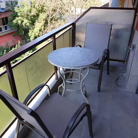 Seafront With Sea View Yr11 Apartment *