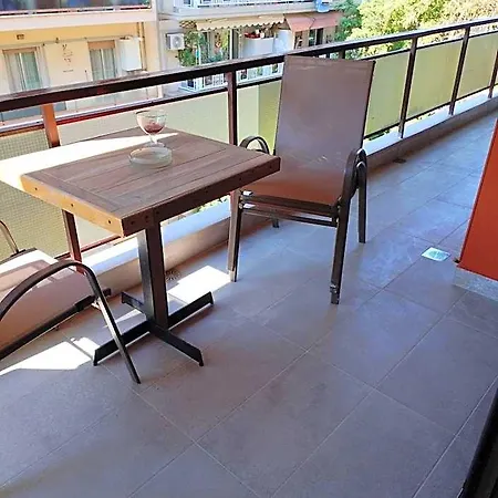Seafront With Sea View Yr11 Appartement *