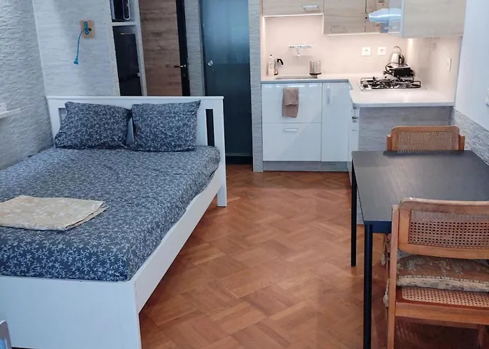 公寓 Seafront With Sea View Yr11