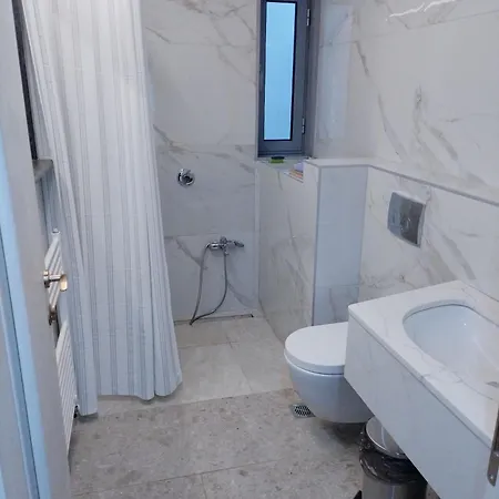 Apartment Seafront With Sea View Yr11 *